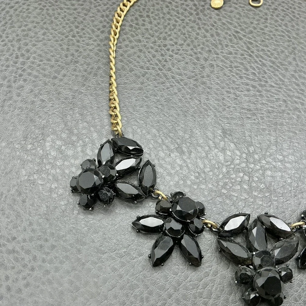 J.Crew‎ Necklace Gold Tone Black Beaded Flower Bib Womens Statement Jewelry